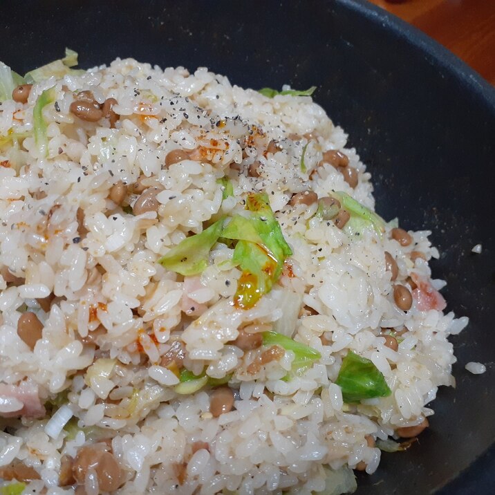 2つの食感が味わえる！レタス納豆チャーハン！